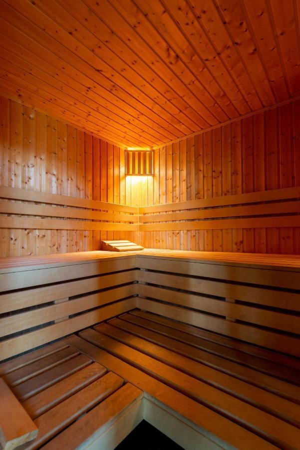Apartment Kairos Apartments -Tower II Premium - Darmowy Parking, Silownia, Sauna - Scisle Centrum *